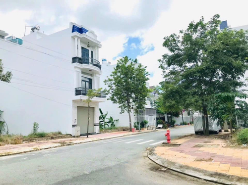 BÁN NHÀ MỚI 1 TRỆT 2 LẦU H.ĐÔNG NAM PULL NỘI THẤT KDC VĂN HOÁ TÂY ĐÔ - CẦN THƠ